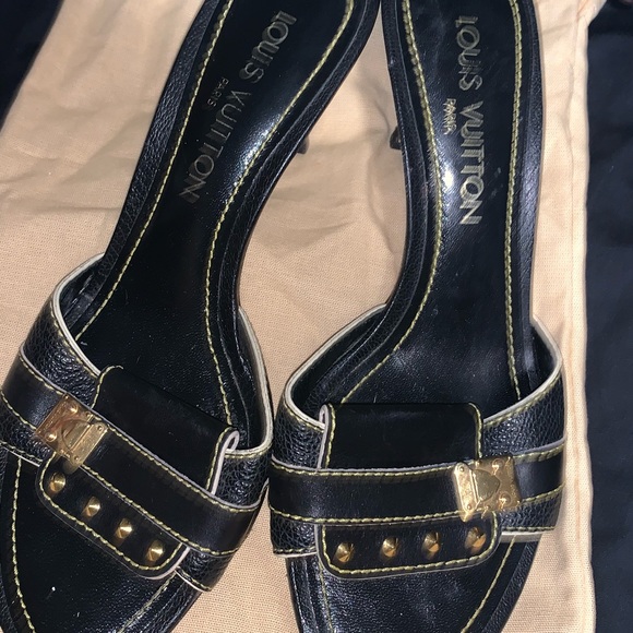 Woman’s Louis Vuitton pumps - Picture 11 of 12